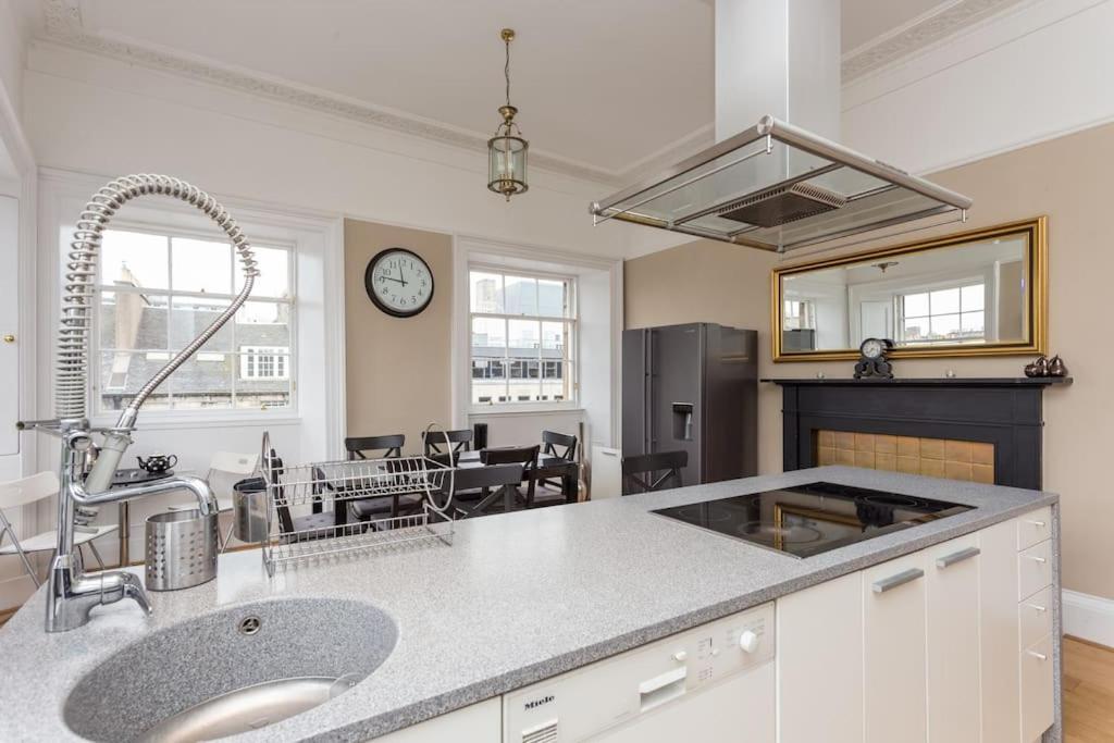 Prime Edinburgh City Centre - 4 Bed Penthouse Exteriör bild